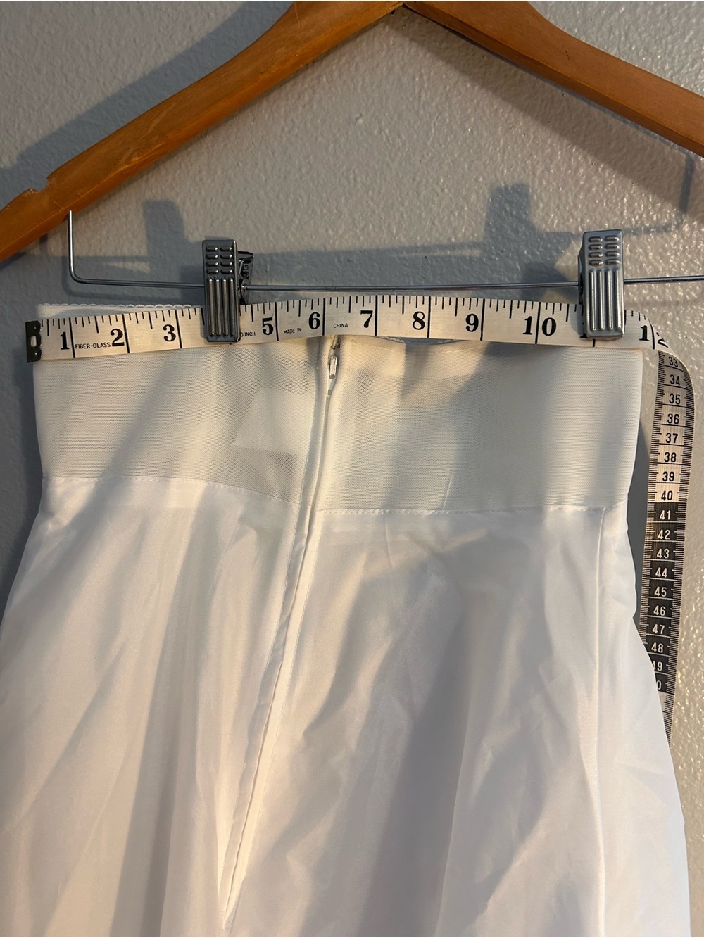 David’s Bridal White high wasted crinoline in Sz 6. - Picture 6 of 15